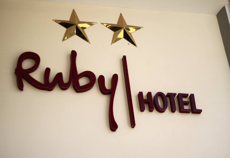 Giới thiệu Ruby Hotel