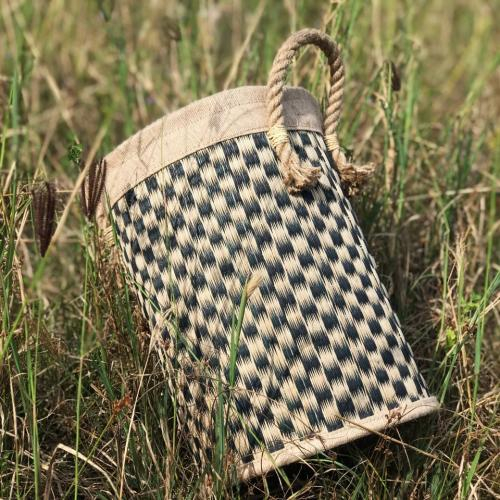 Sản Phẩm Cỏ Bàng Món Quà Ý Nghĩa Dành Tặng Người Thân Và Bạn Bè